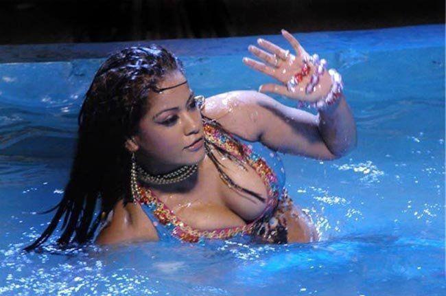 Tollywood Actress In Swimming Bath Collection Photos