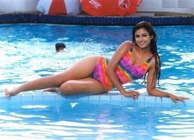 Tollywood Actress In Swimming Bath Collection Photos