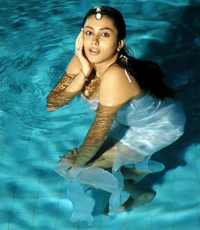 Tollywood Actress In Swimming Bath Collection Photos
