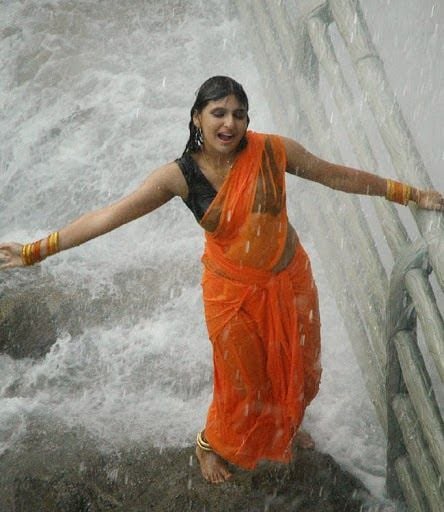 Tollywood Actress Wet Sizzling Photos