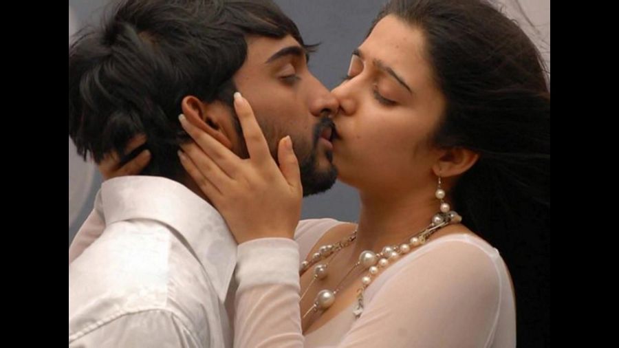 Tollywood Hot Lip Lock Photos