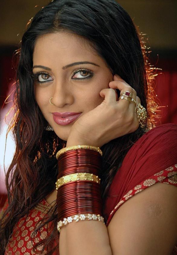 Tollywood Sexy Anchors Photos