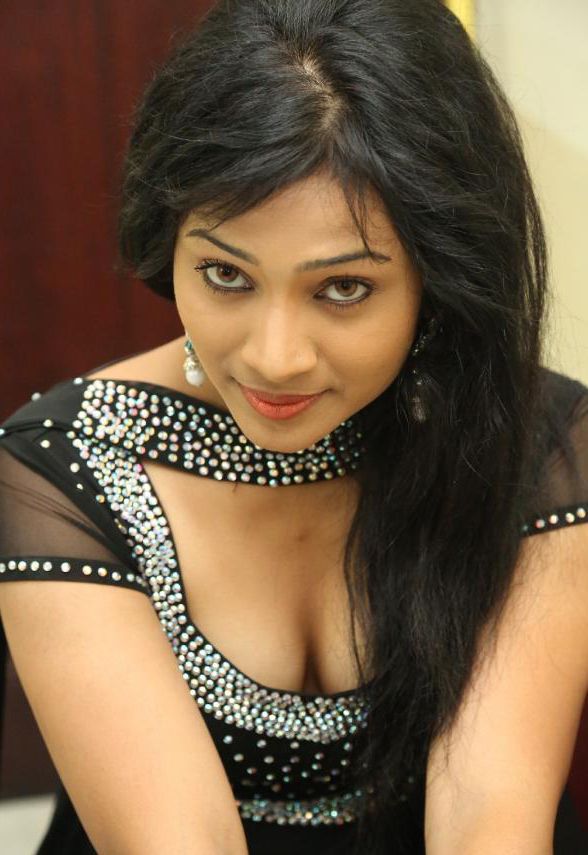 Tollywood Sexy Anchors Photos