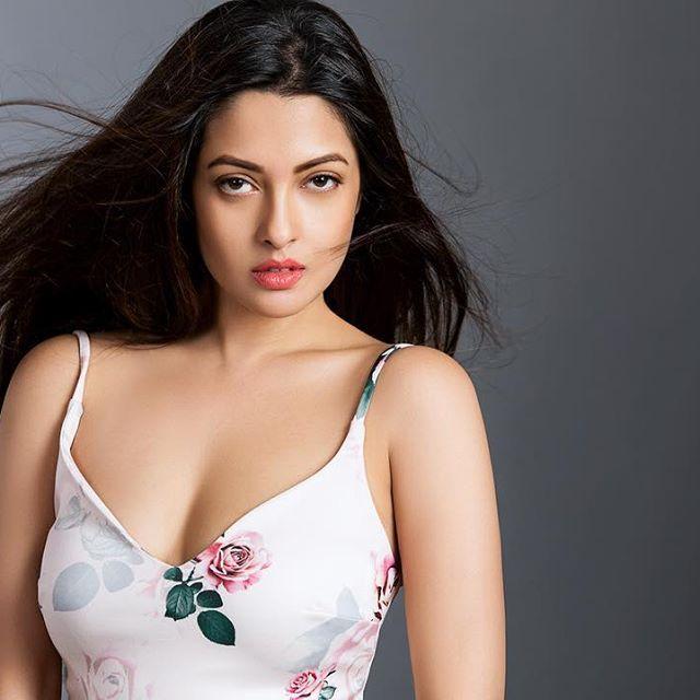 Too hot to handle: Riya Sen's Hot Bikini picture goes viral on the internet