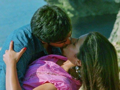 Top 70 Hottest Lip Kiss Images Stock Photos & Pictures