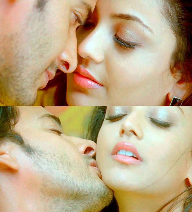 Top 70 Hottest Lip Kiss Images Stock Photos & Pictures