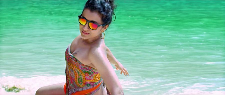 Trisha Krishnan Sexy Gallery