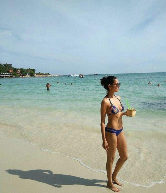 UNSEEN PICS Sarah Jane Dias in Bikini
