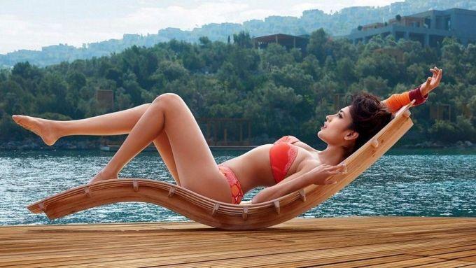 UNSEEN PICS Sarah Jane Dias in Bikini