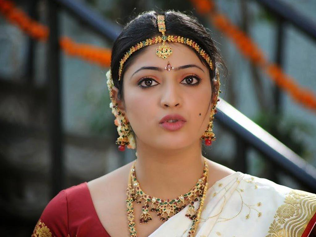 Unseen: Actress Haripriya Hot & Spicy Poses Collections