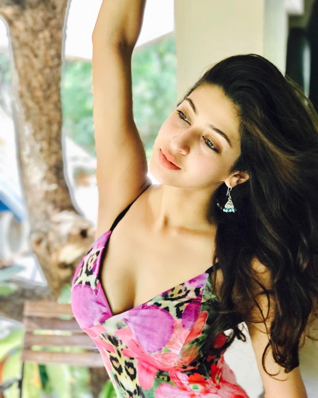 Unseen Pictures Of Sonarika Bhadoria that are So Hot To Handle