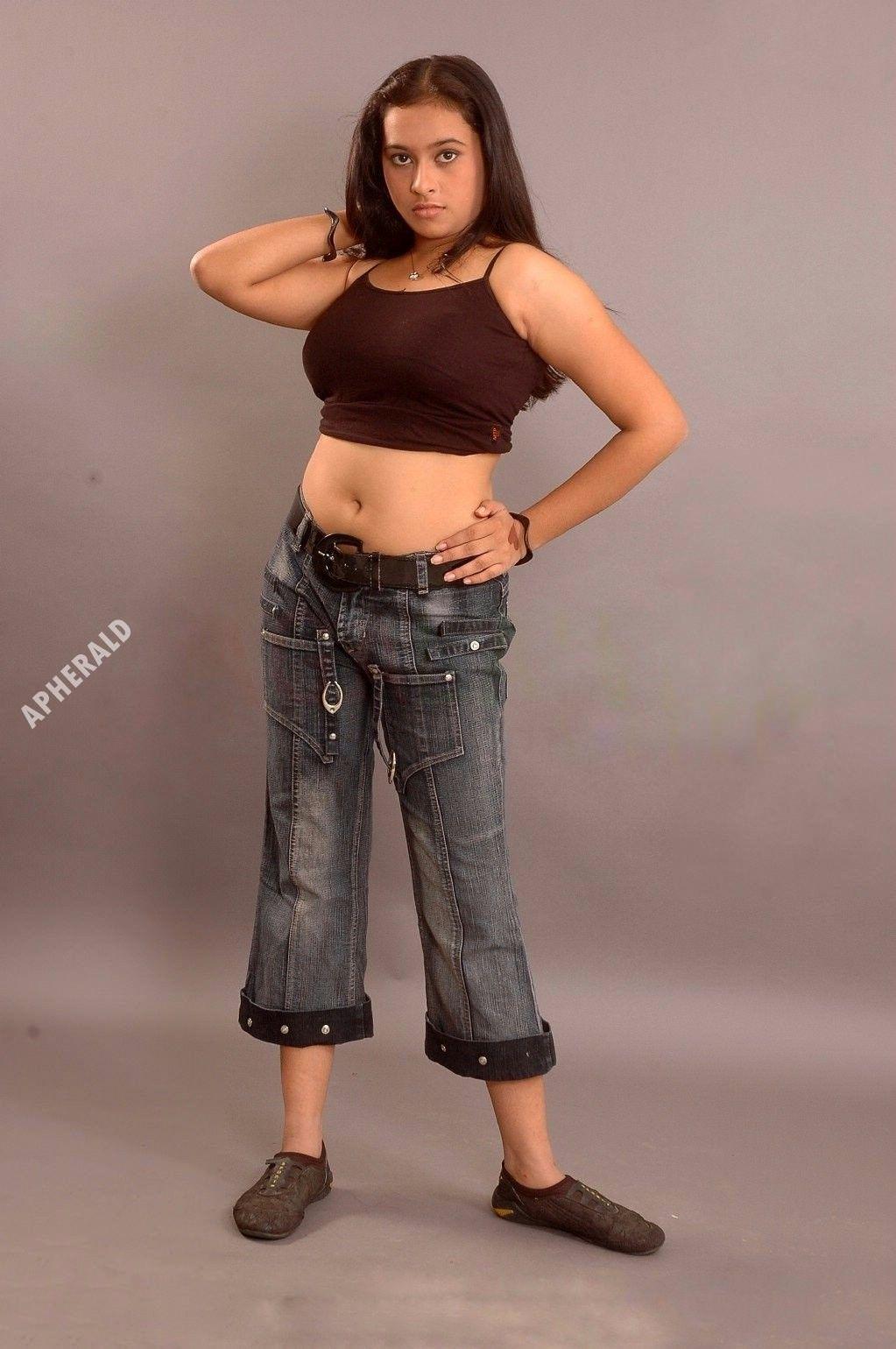 Unseen Rare Hot & Spicy Photos of Sri Divya from her Modelling days!