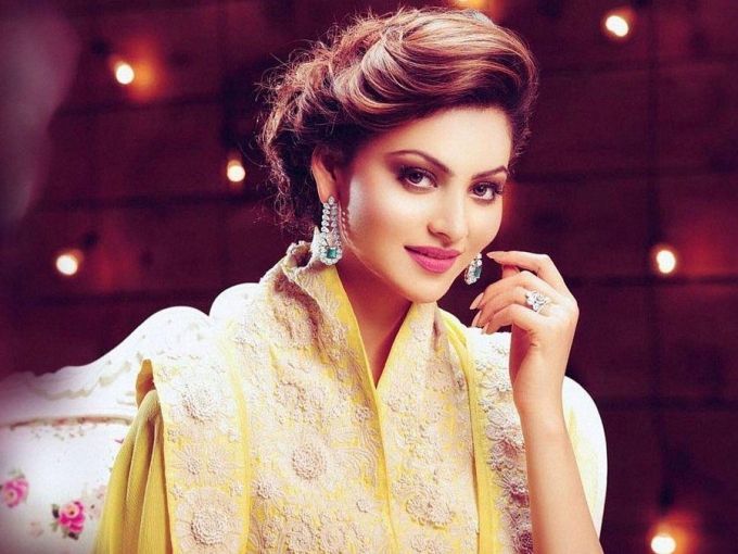Urvashi Rautela 2017 Hot Pics