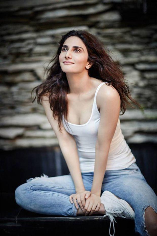 Vaani Kapoor Latest Hot & Spicy 2018 Photos