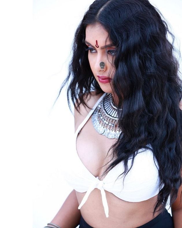 Vaishnavi Menon Hot and Spicy Photos