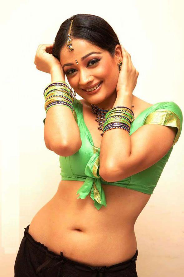 Very Hot And Spicy Images Of Actress Kiran Rathod