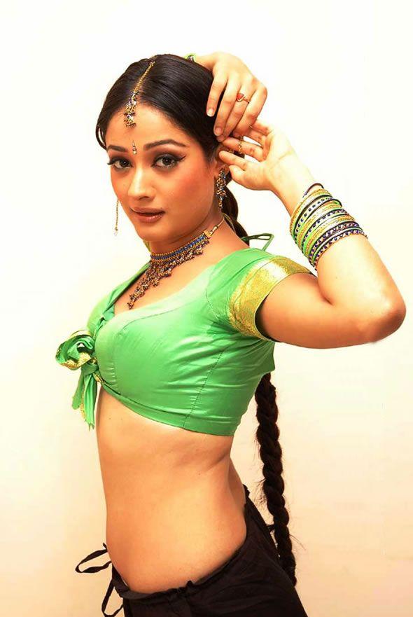 Very Hot And Spicy Images Of Actress Kiran Rathod