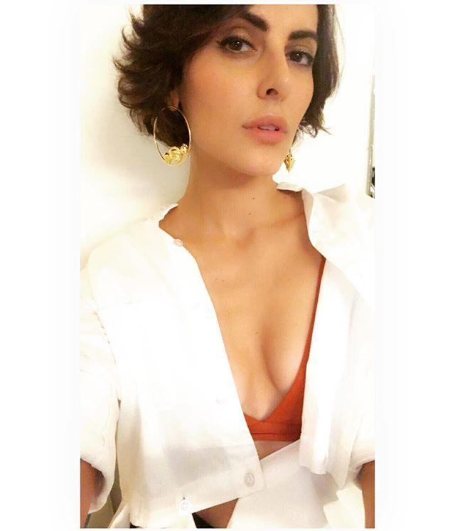 View Model & Actress Mandana Karimi Unseen Hot Pictures