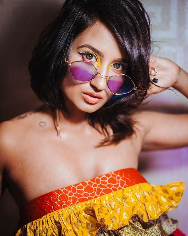 Vinnie Gill Model Hot & Sexy Latest Photoshoot Stills