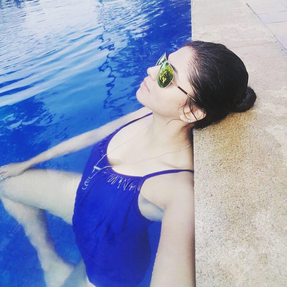 WOAH! TV actress Kavita Kaushik shares HOT pictures in BIKINI!