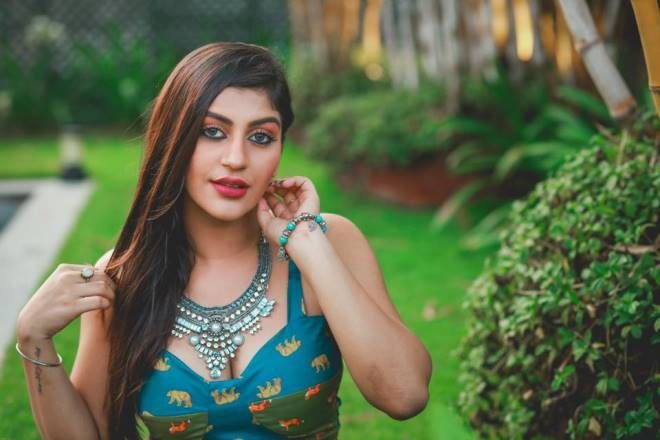Yashika Aannand Hot Spicy Pictures