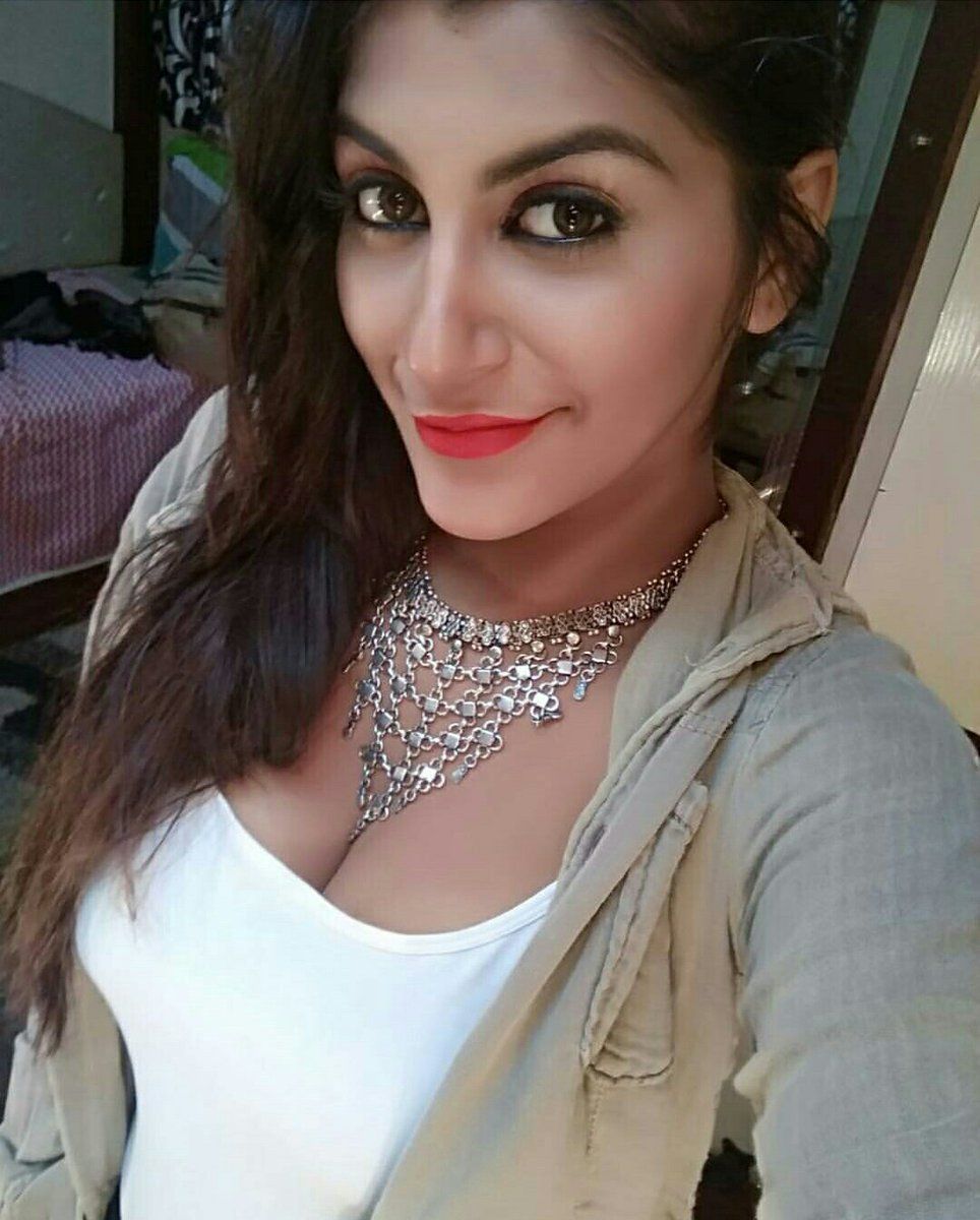 Yashika Aannand Hot Spicy Pictures