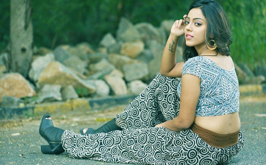 Actress Devayani Spicy Photo Shoot