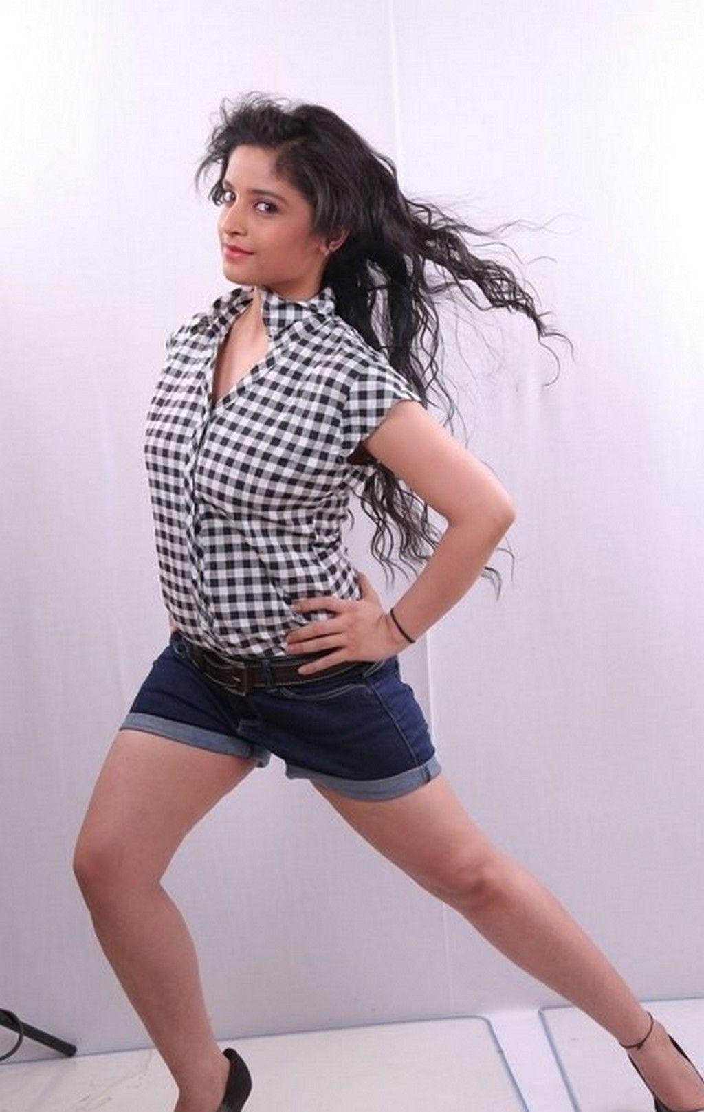 Actress Divya Hot Photos