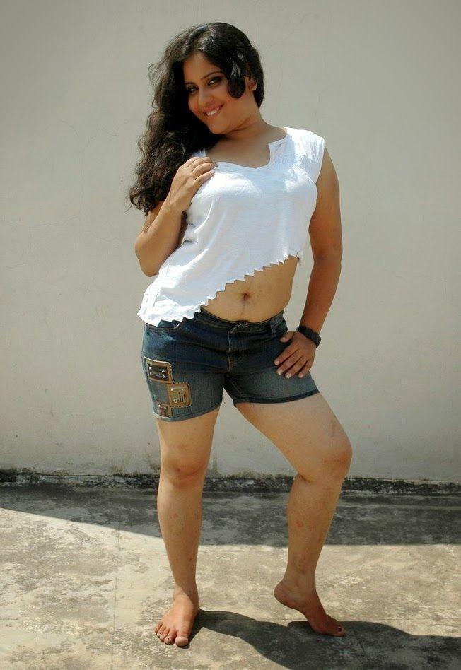 Actress Hot Navel Show Pictures