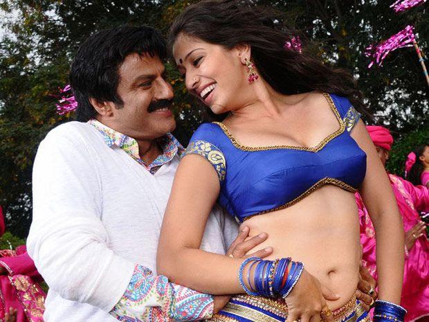 Actress Hot Navel touch Photos