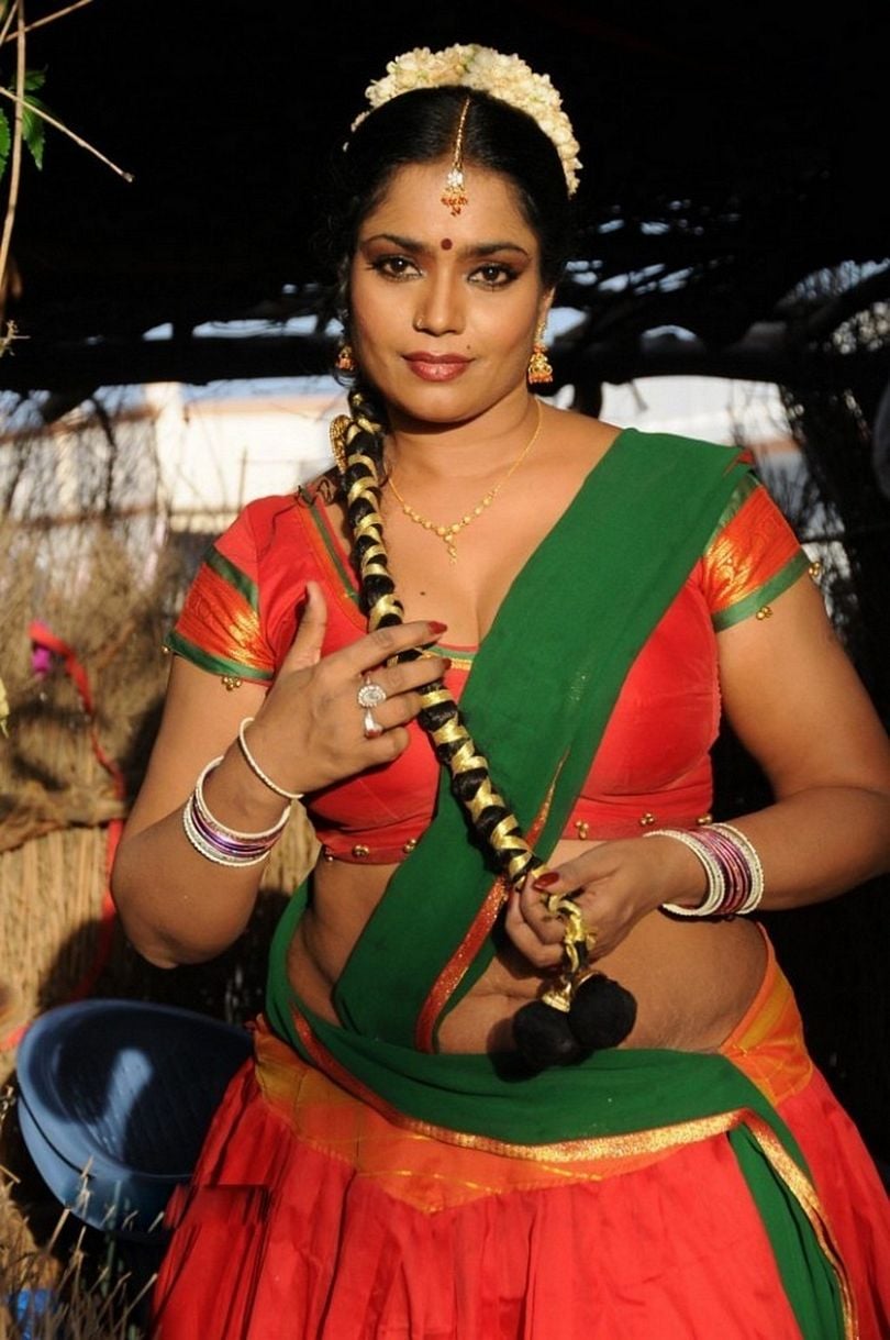 Actress jayavani hot Sexy Pics