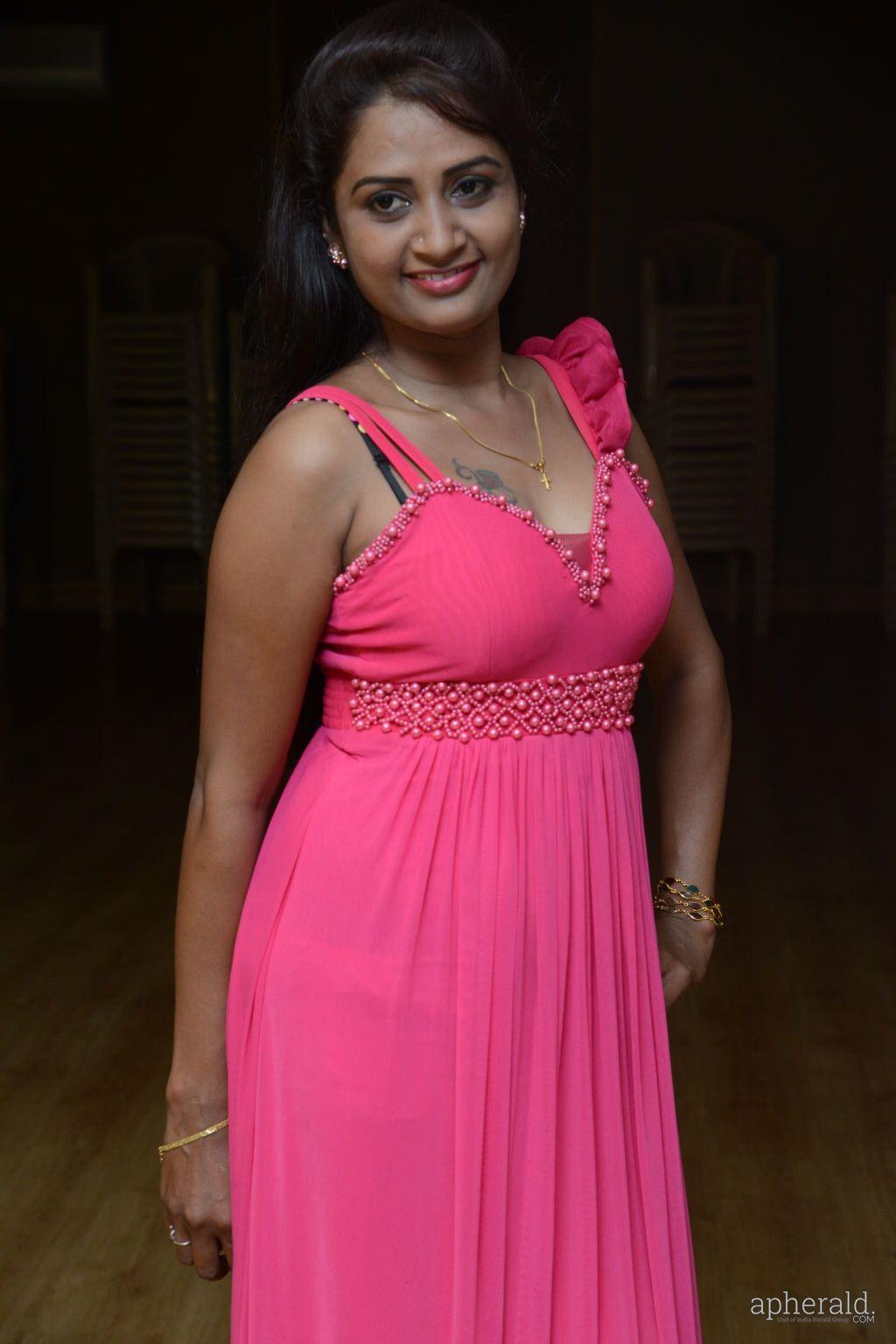 Actress Kaveri Hot Pics