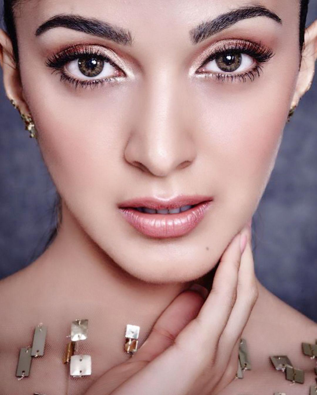 Actress Kiara Advani Latest Unseen HD Hot Photoshoot Stills