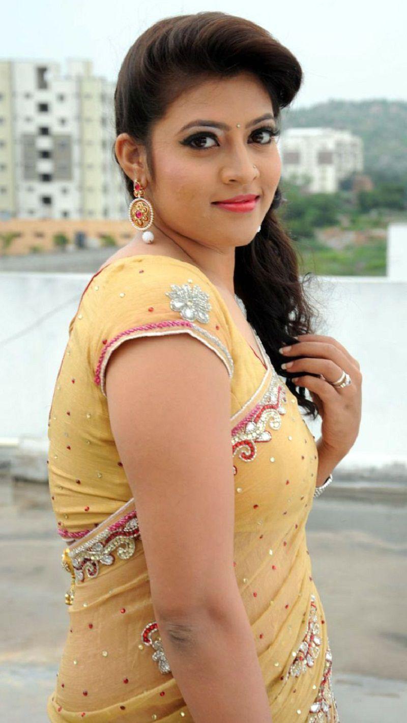Actress Maulika in Sexy Saree Stills