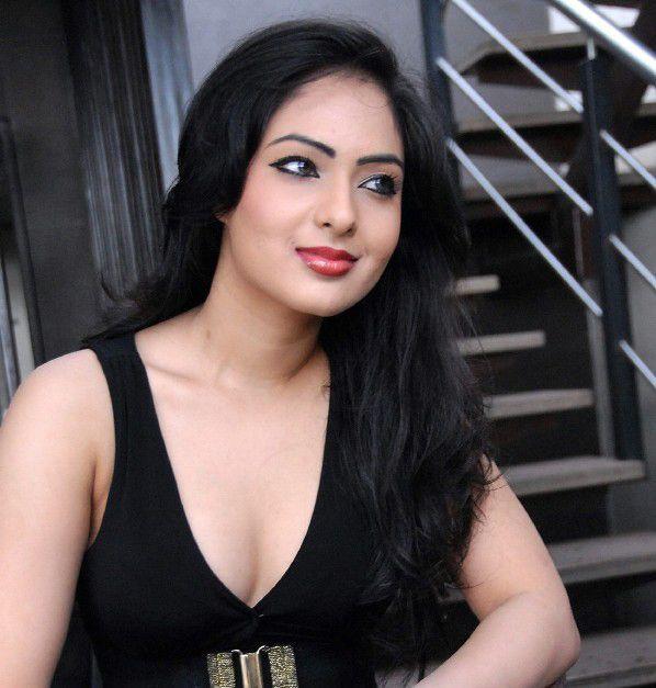 Actress Nikeesha Patel Hot Gallry