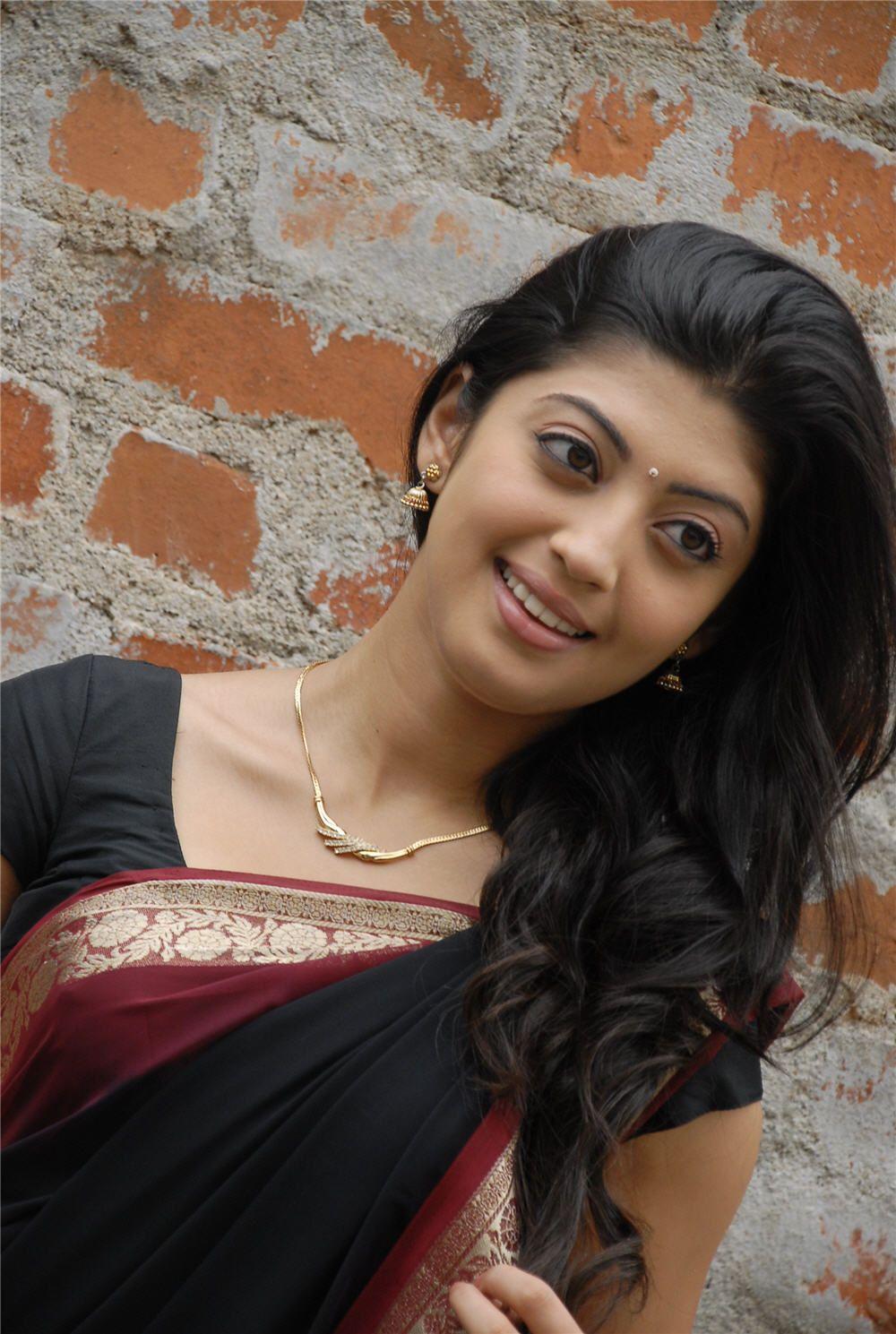 Actress Pranitha Hot Pictures