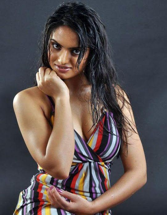 Actress Ritu Kaur Sexy Pictures