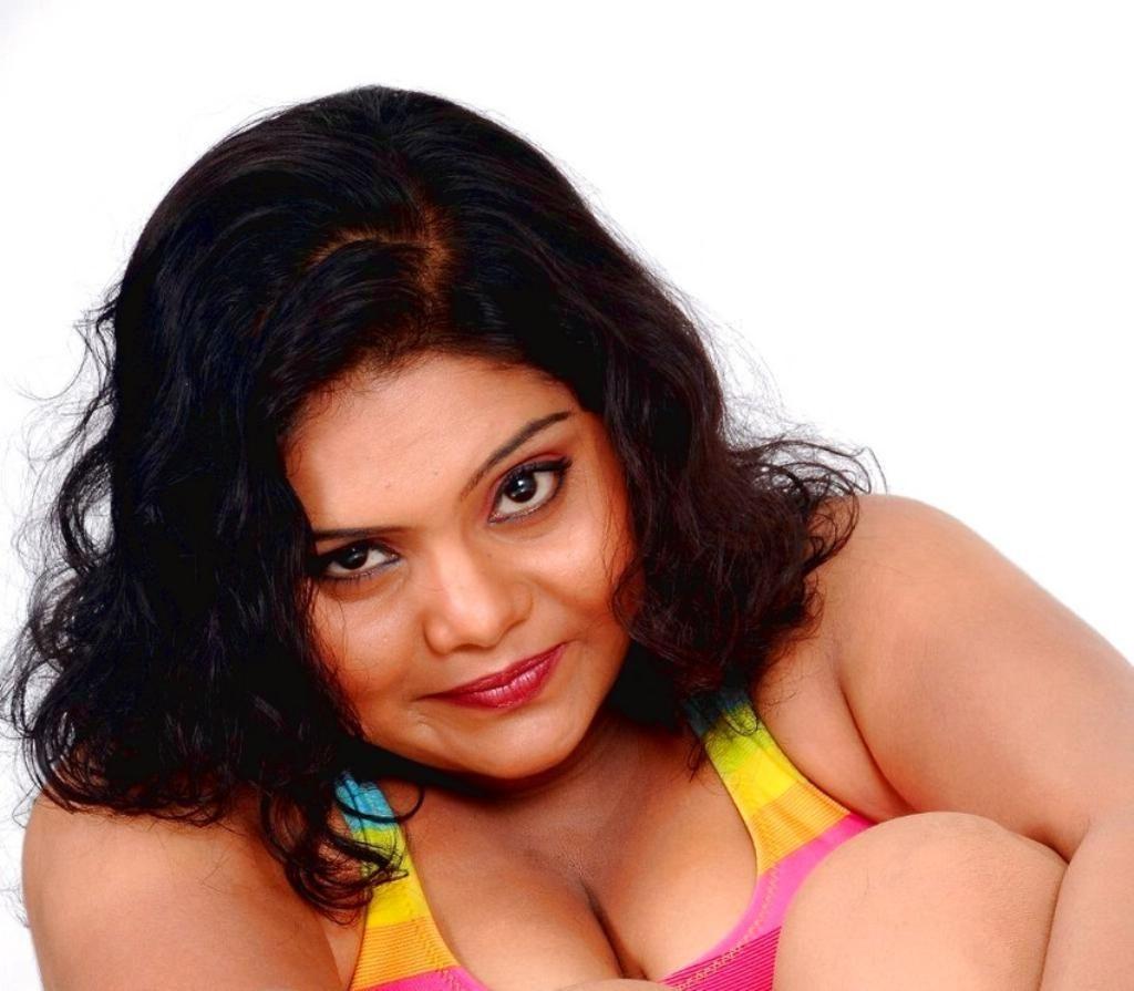 Actress Rosa Hot Photos
