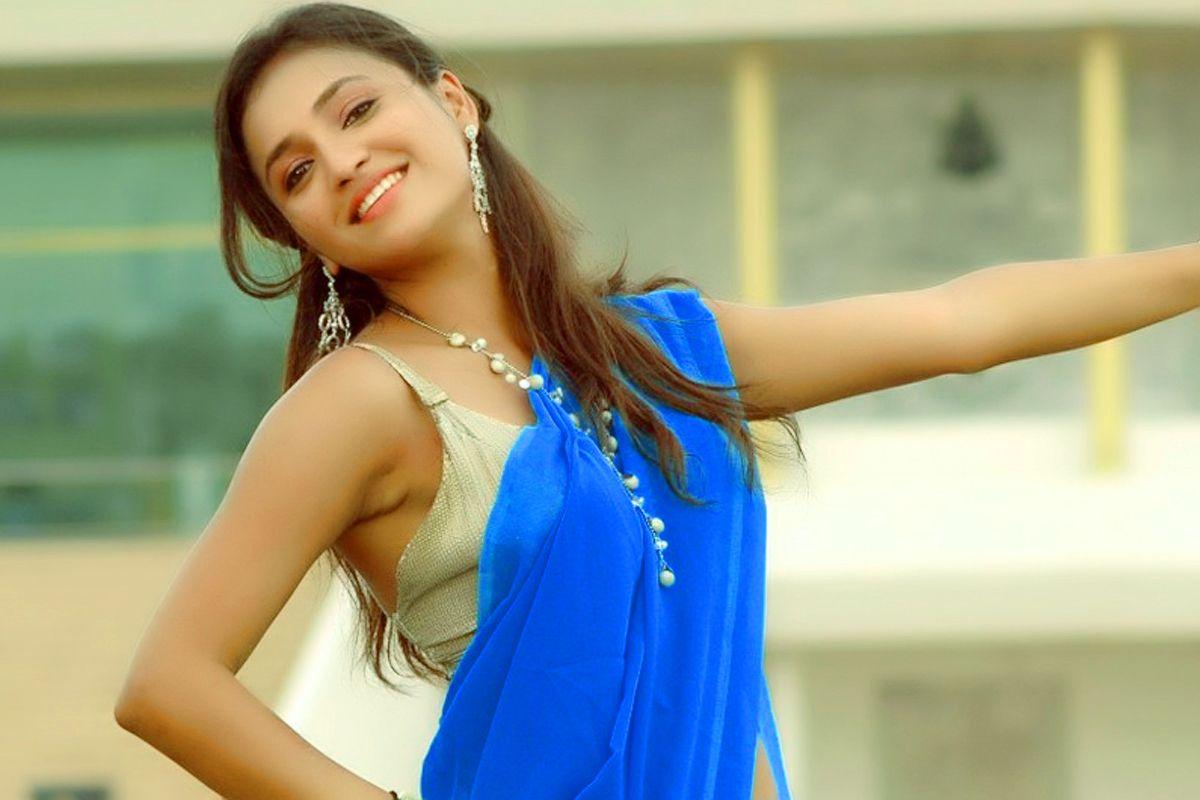 Actress Sarayu Latest Hot Photos