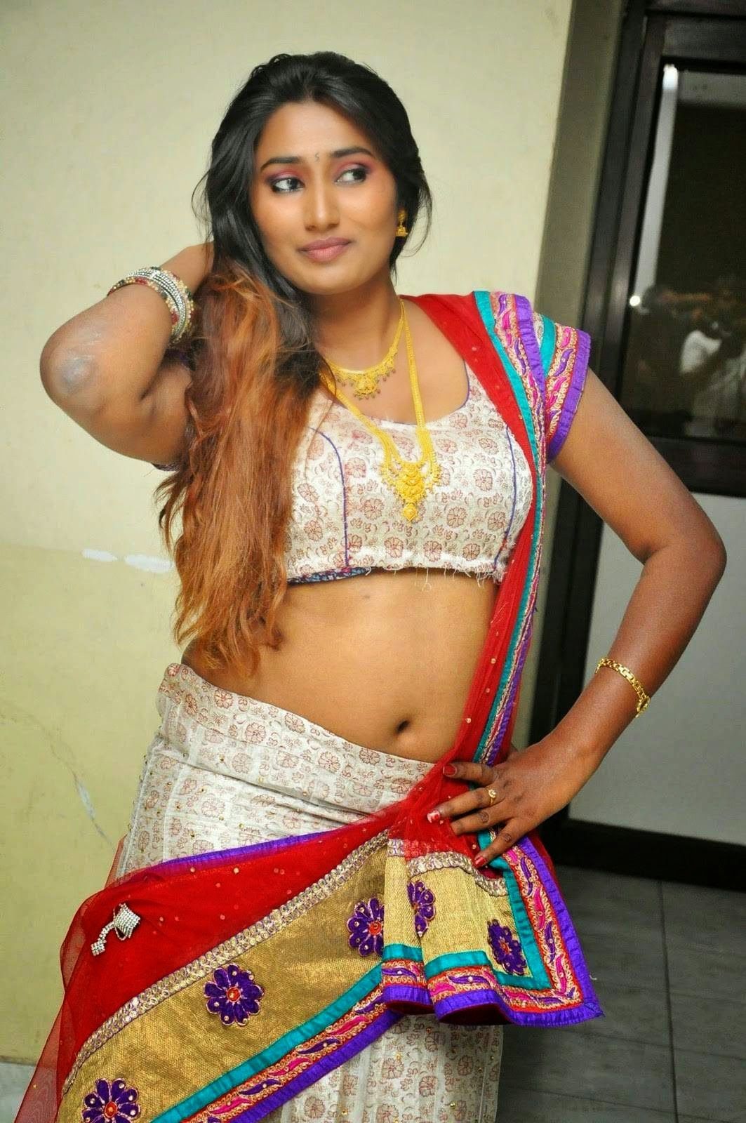 Actress Swathi Choudhary Hot Photos
