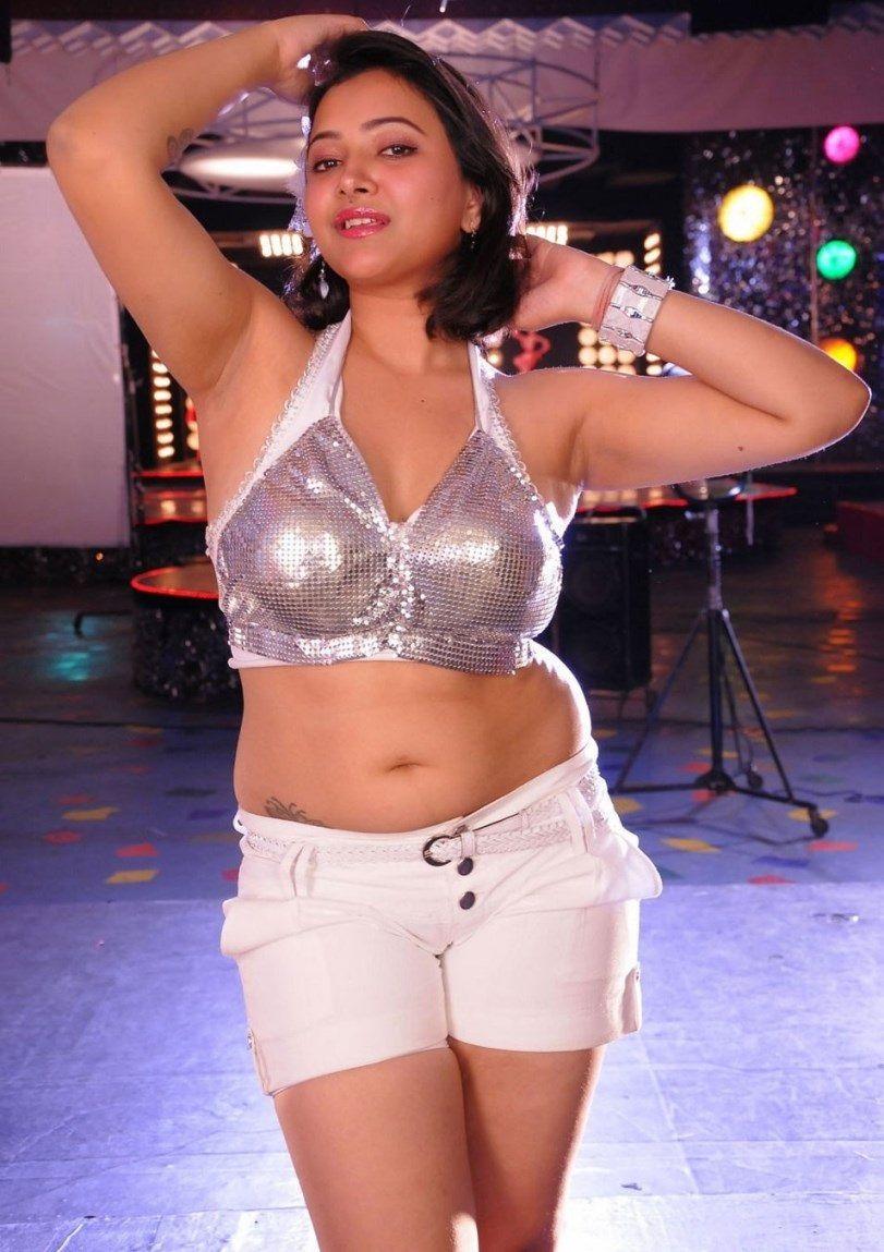 Actress Swetha Basu Prasad Hot Gallery