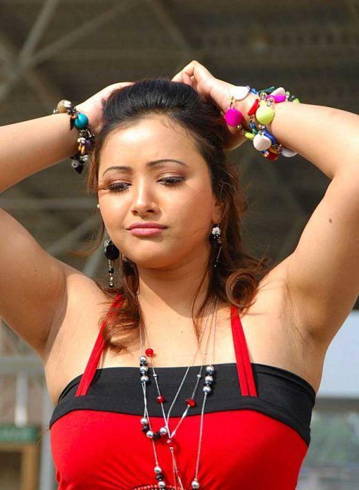 Actress Swetha Basu Sexy Stills