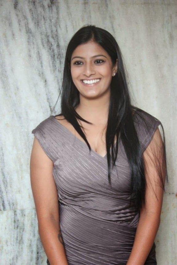 Actress Varalakshmi Hot Pics