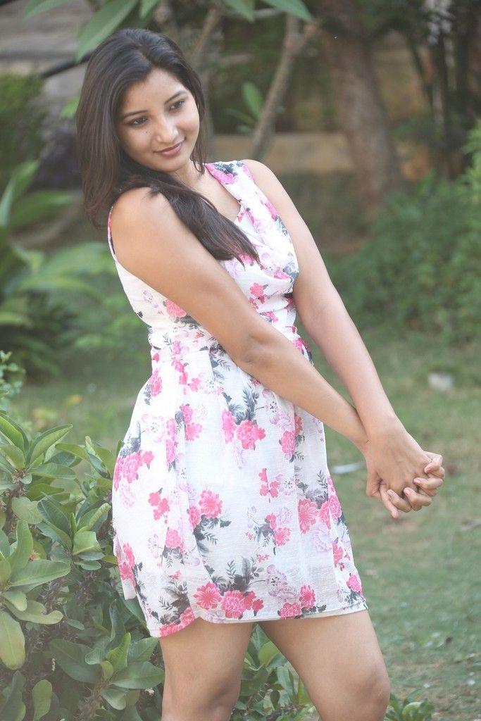 Actress Vinni Spicy Photos