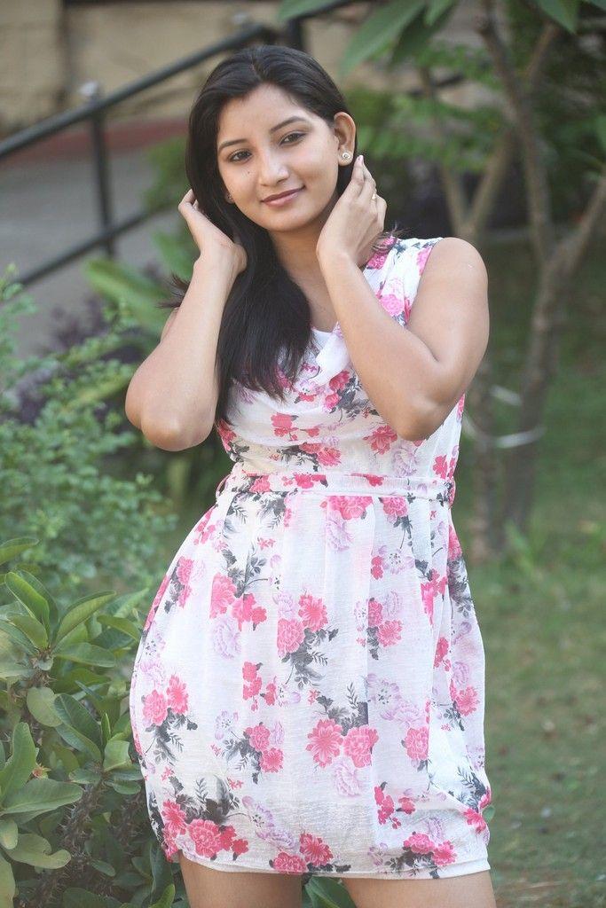 Actress Vinni Spicy Photos