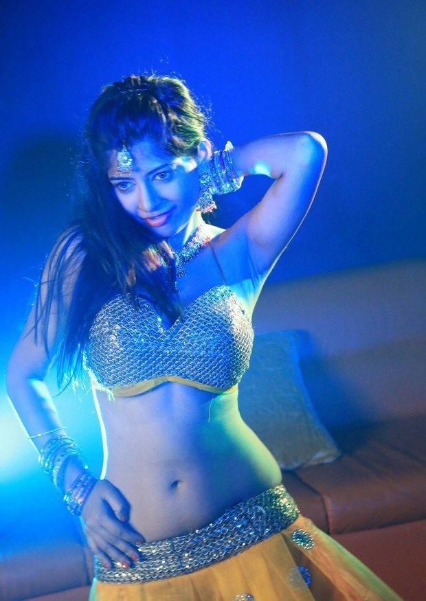 Actress Vrushali Hot Navel Pictures