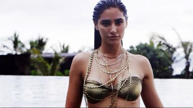 Actresses Hot Photos