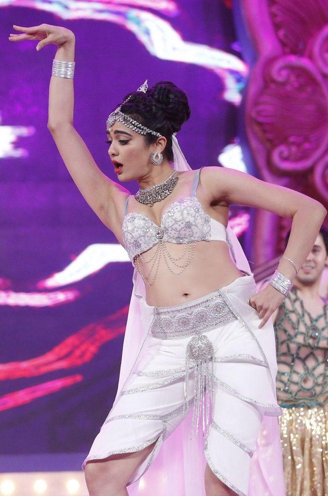 Adah Hot dancing as glamorous Apsara