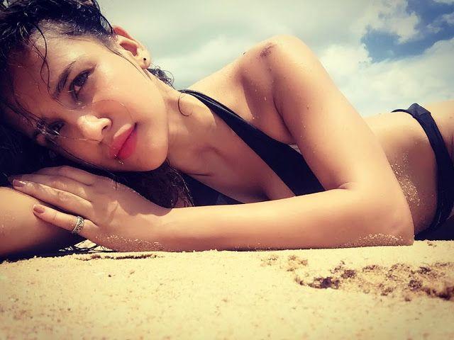 Aisha Sharma Hot & Spicy Bikini Pics From Instagram