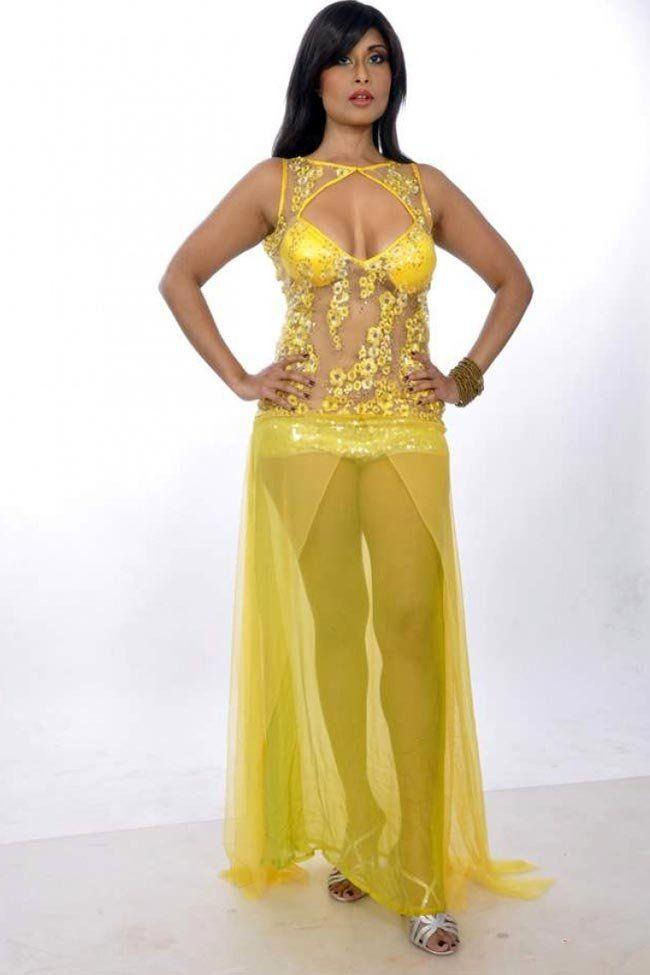 Aiysha Sagar Sexy Photos